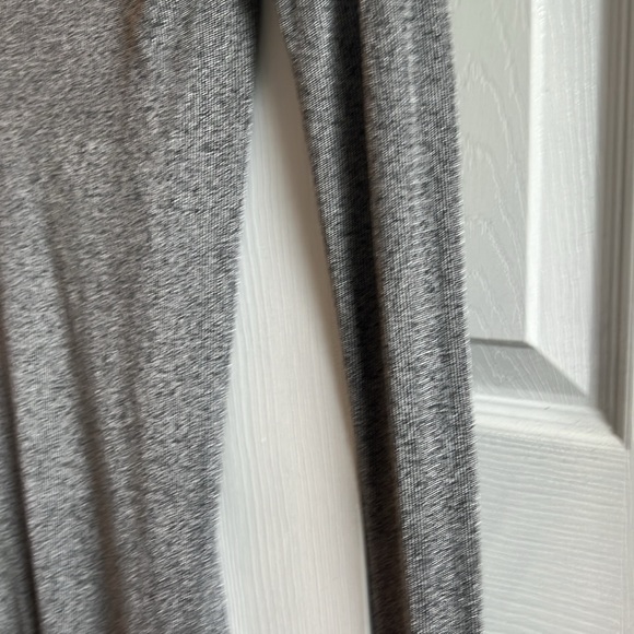 Ann Taylor Silver tunic - Picture 2 of 3